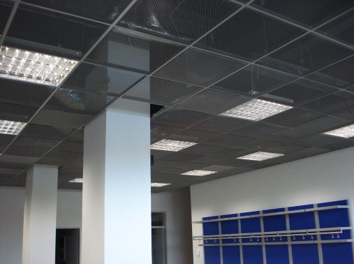 Fém álmennyezetek és álmennyezeti rendszerek - Pozsonyi Téli Stadion