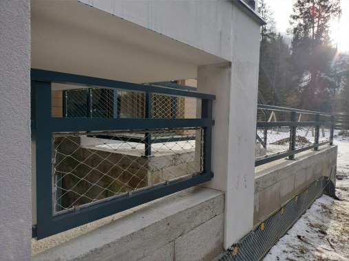 Výplne zábradlí lankovou sieťou - detail referencie Rodinný dom Orava