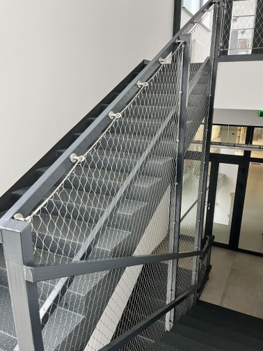 Výplne zábradlí kovovou lankovou sieťou - firma Bučany