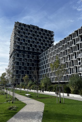 Výplne zábradlí a balkónov kovovými sieťami - Guthaus