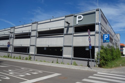 Lankové siete pre zelené fasády - Parkovací dom Eger HU