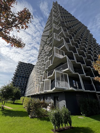 Railings and balconies from metal wire mesh - Guthaus