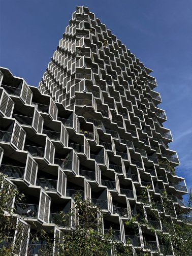 Railings and balconies from metal wire mesh - Guthaus