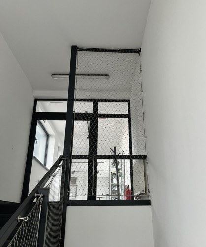 Wire mesh staircase railing - company in Bučany