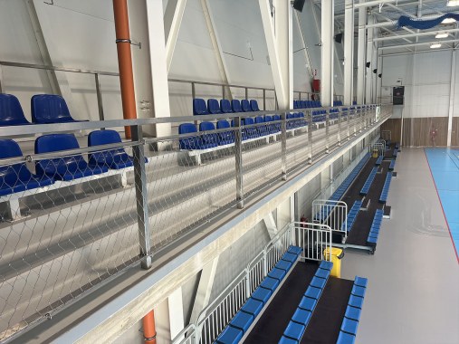 Dróthálóval kitöltött korlátok - Malacky Sportaréna