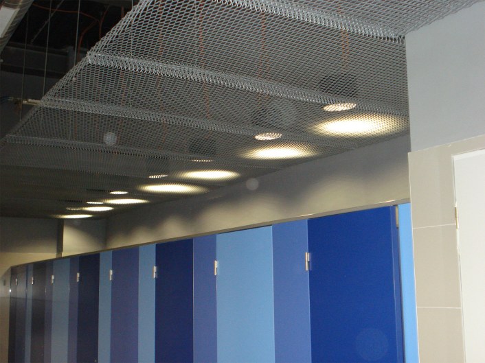 Beltéri álmennyezet - fém álmennyezeti rendszer - expandált fém kazetták - felhasználási példa